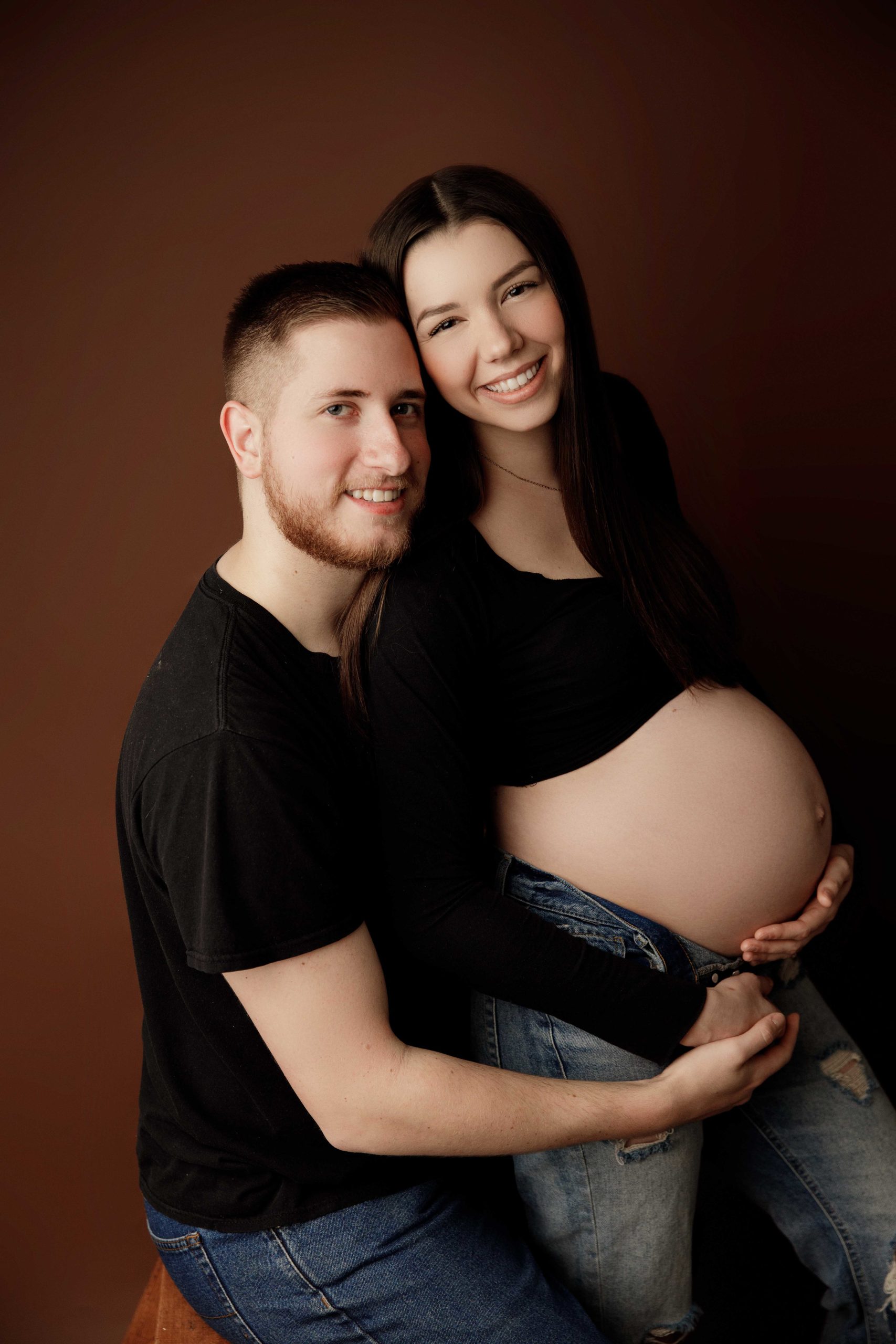 Husband and wife pregnancy photo